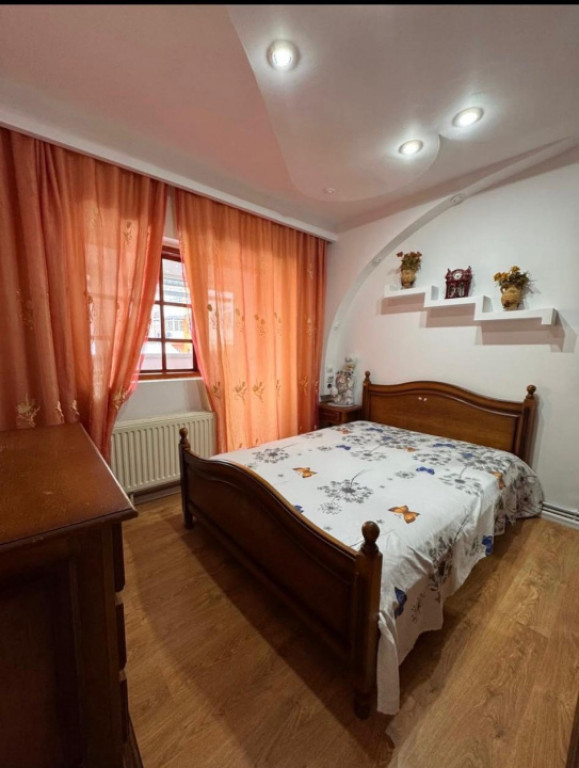 Apartament 50mp utili +10 mp balcon la parter cu beci in Fil