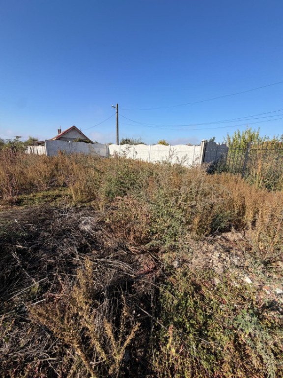 Teren intranvilan, 1000 mp, zona Sud-Est