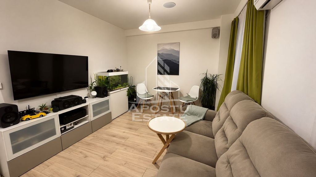 Apartament cu 3 camere de vanzare, zona Soarelui, Timisoara
