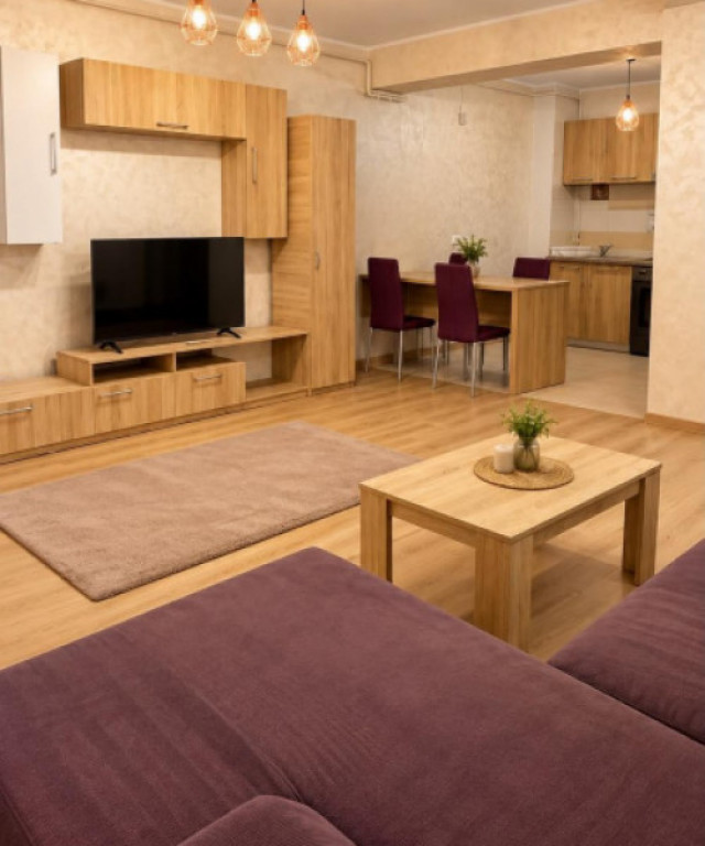 Apartament cu 2 camere de închiriat, termen lung, lângă C