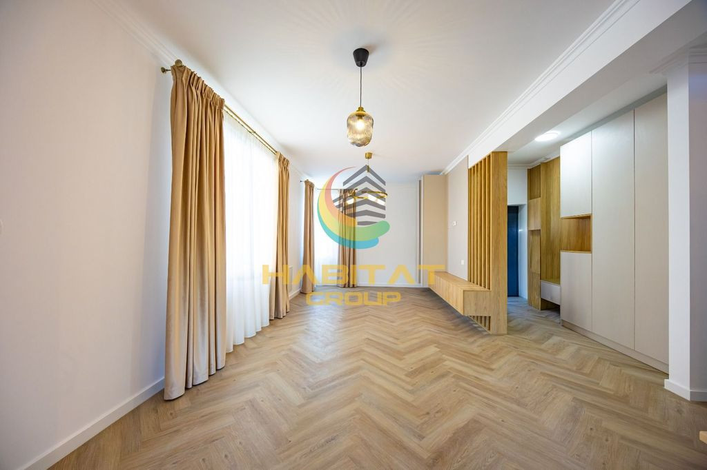 Casa Eco-Friendly - Panouri Solare 5kW - Pompa Caldura - Acte Gata