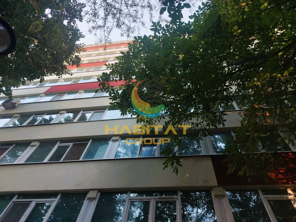 Apartament 3 camere-mobilat+ boxa+ parcare-