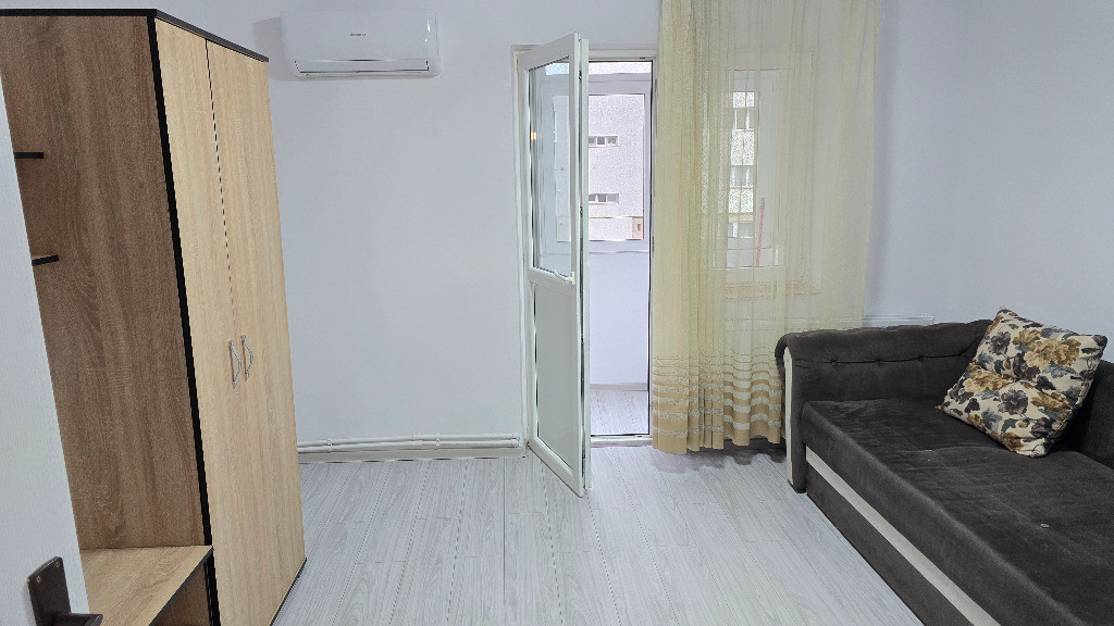 Inchiriez apartament 2 camere decomandat in Deva, etaj 2, Viitorului