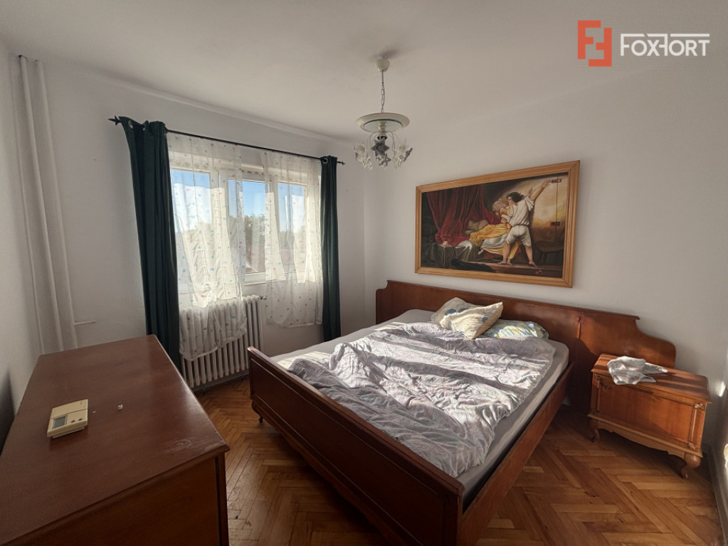 Apartament de inchiriat cu 3 camere in zona Dambovita