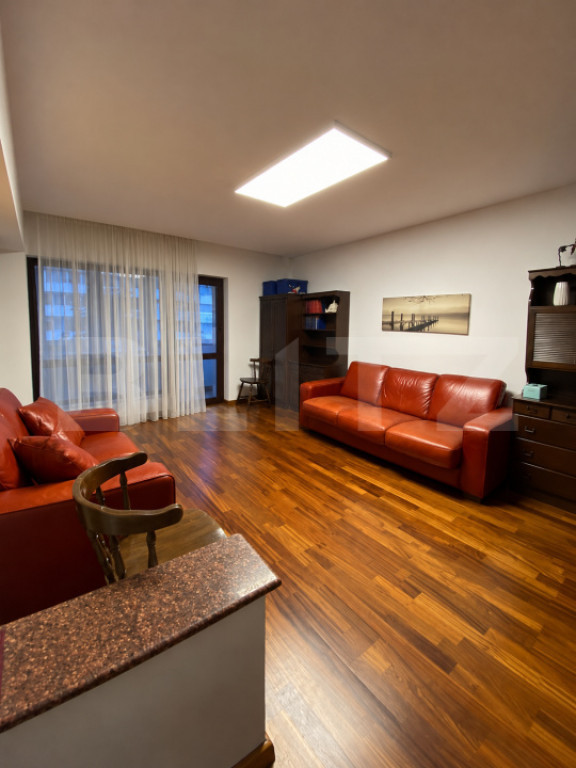 Apartament cu 3 camere, 77 mp, Sud-Est