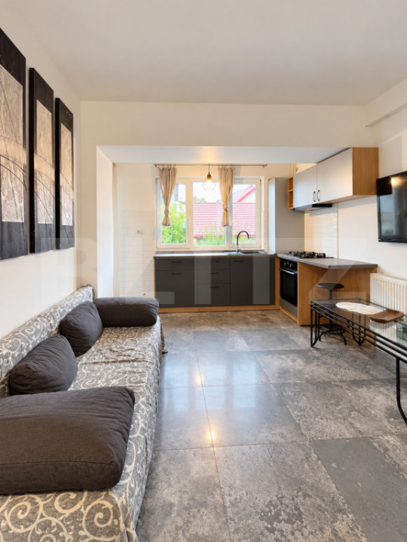 Apartament cu 2 camere, 38 mp, zona Obcini
