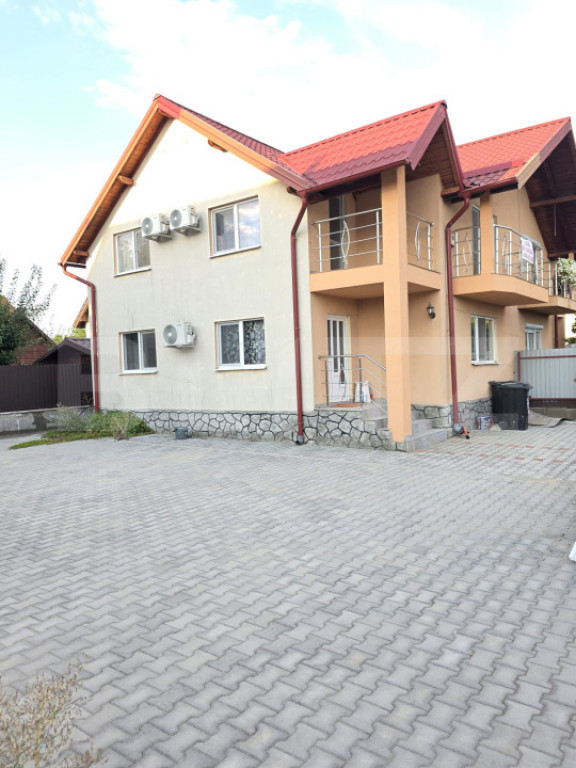 Casa 3 camere, 110.76 mp, zona Sud-Est