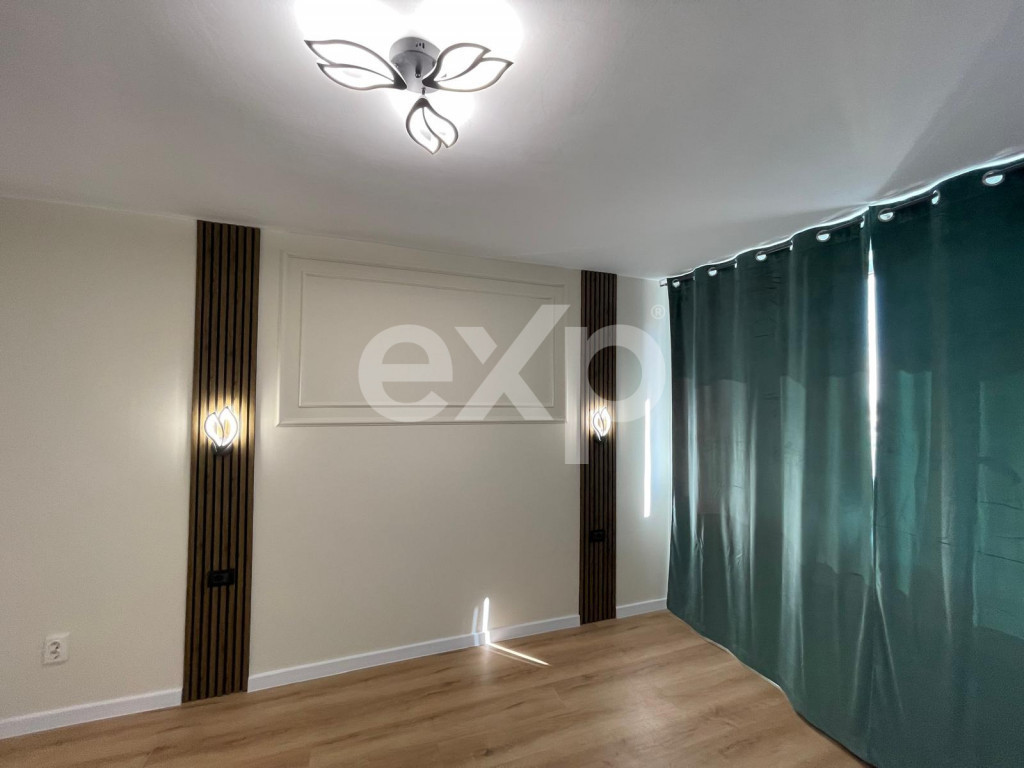 De vânzare 3 camere | Renovat complet | Calea Șagului –