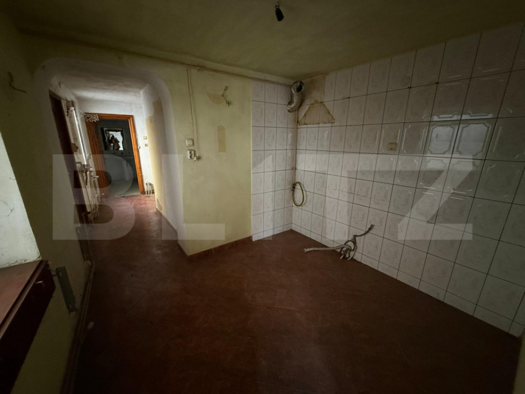 Casa 2 camere, 70 mp, zona Ana Ipatescu