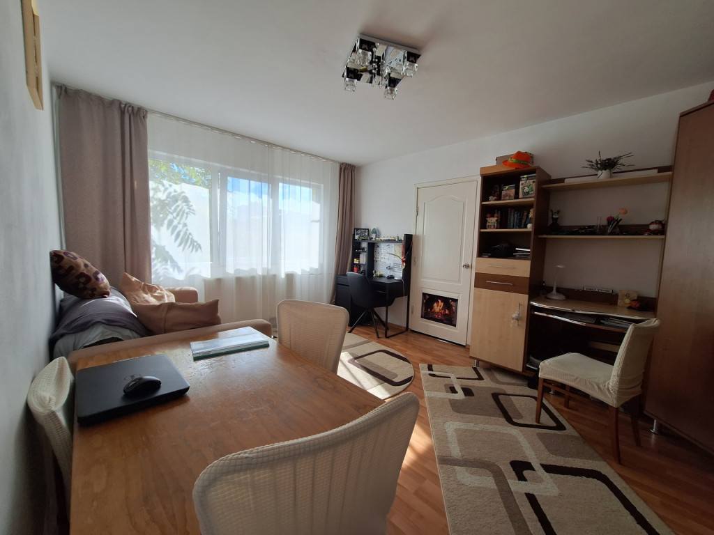 Ultracentral - Apartament cu 1 camera in cladire istorica -
