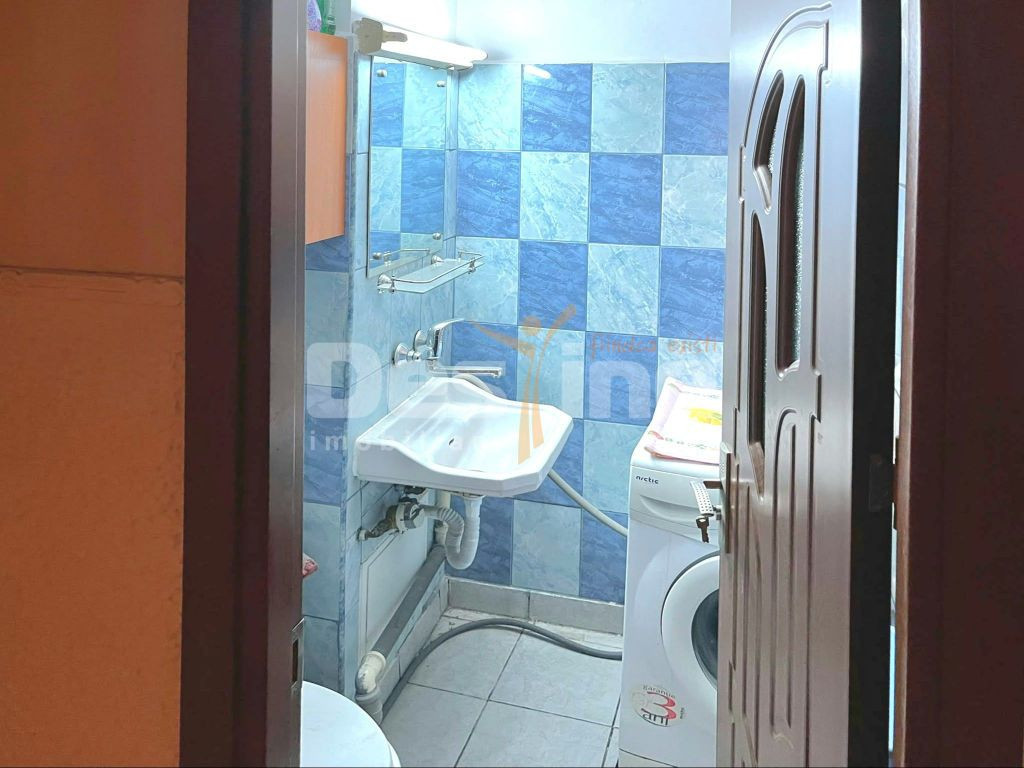 Apartament 3 camere Marasesti 1991