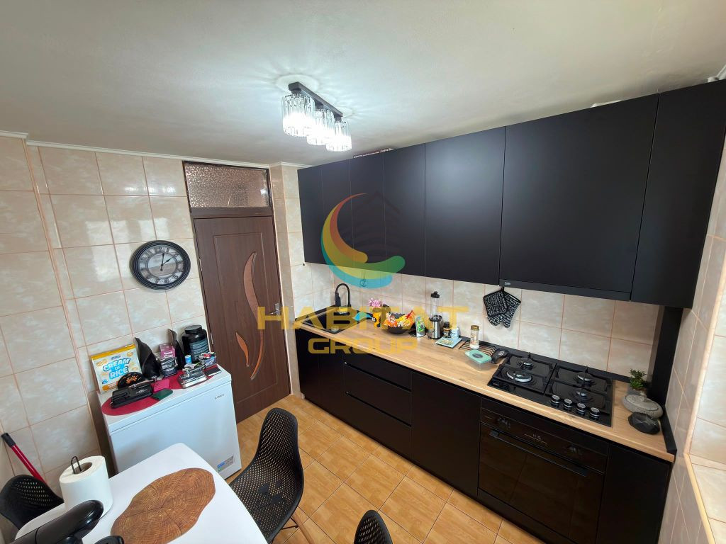 Apartament 3 camere mobilat