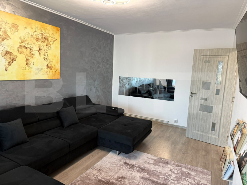Vanzare apartament 3 camere - 62 mp, zona Lipovei