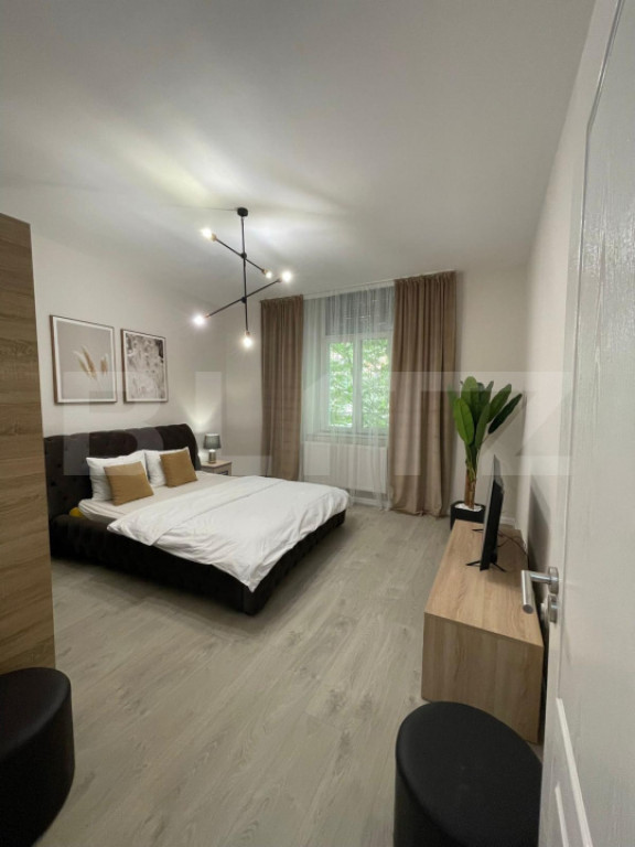 Apartament cu 2 camere de vanzare, 65mp, zona Semicentrala