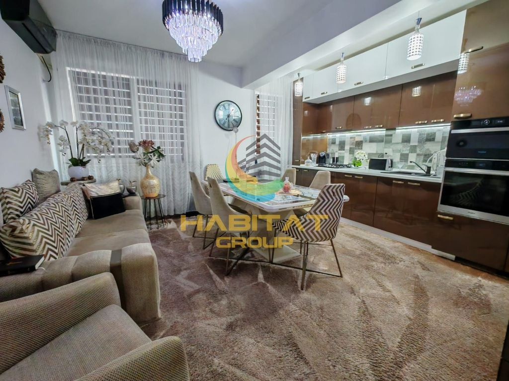 Apartament 2 camere mobilat+parcare-Metalurgiei