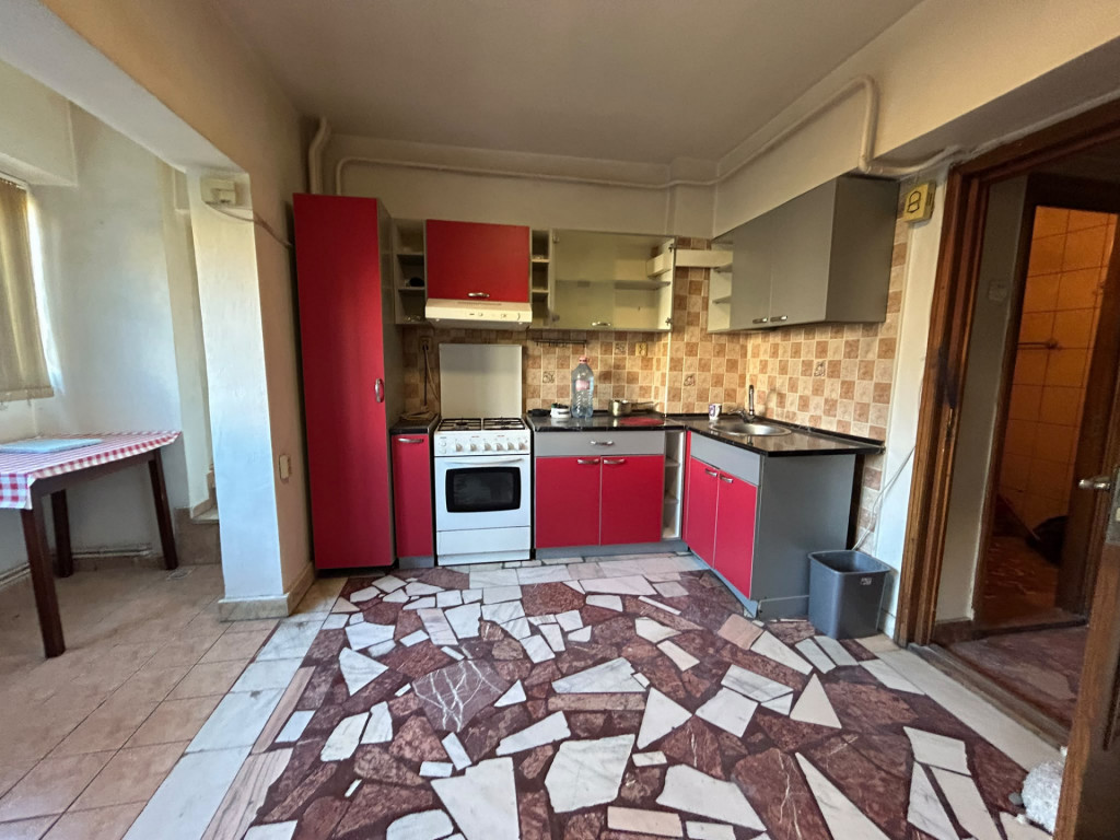 - Duplex 3 camere Calarasilor - Etaj 2 si 3, suprafata total