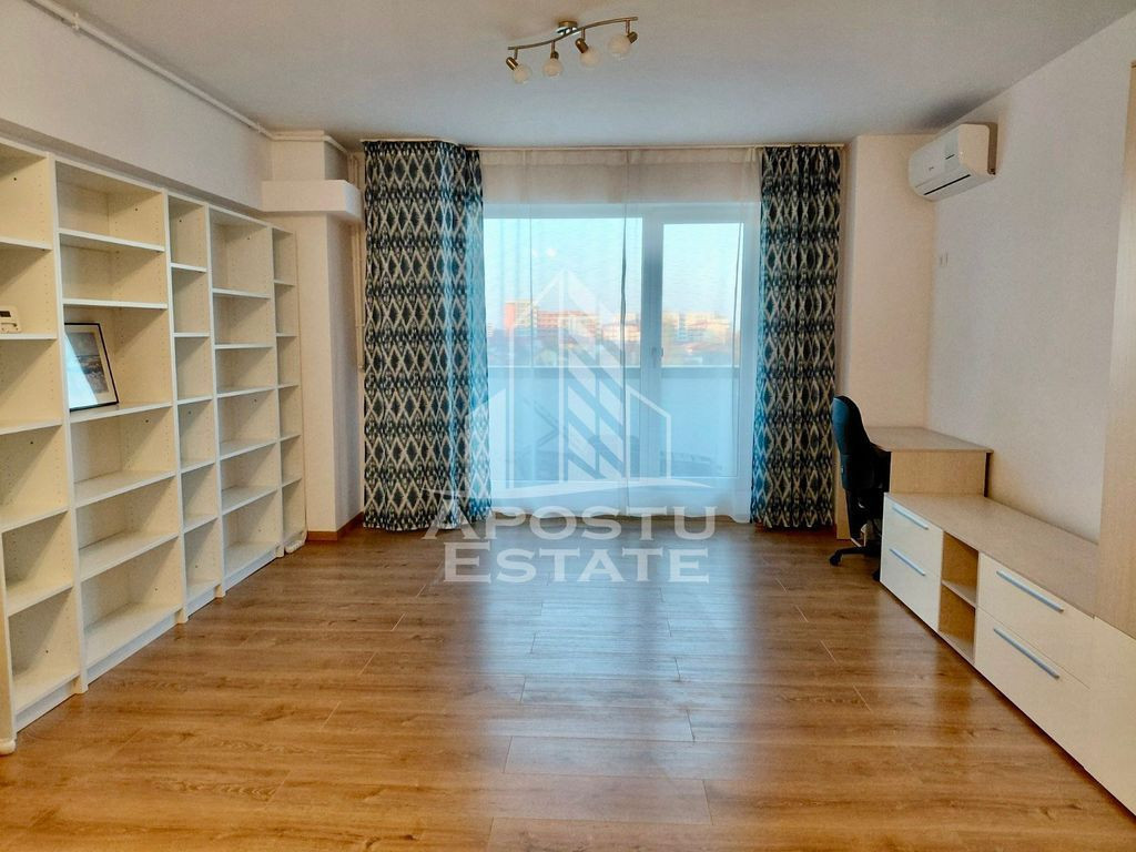 Apartament de vanzare, cu 2 camere, 55 mp, zona Torontalului