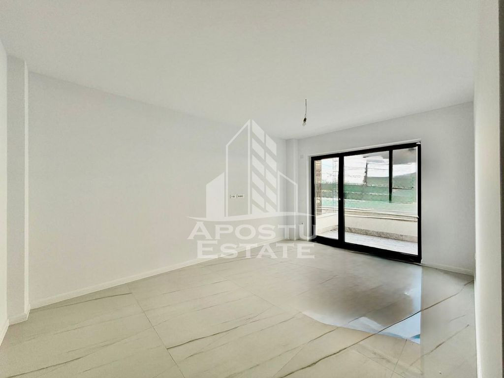 Apartament cu 2 camere de vanzare, open-space, Zona Torontalului