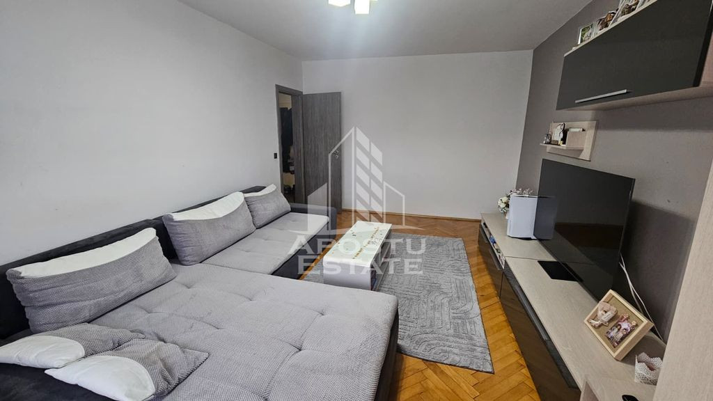 Apartament cu 3 camere, de vanzare, zona Lipovei, Timisoara