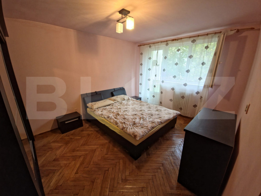 Apartament de vânzare cu 4 camere, Semicentral - Zalău