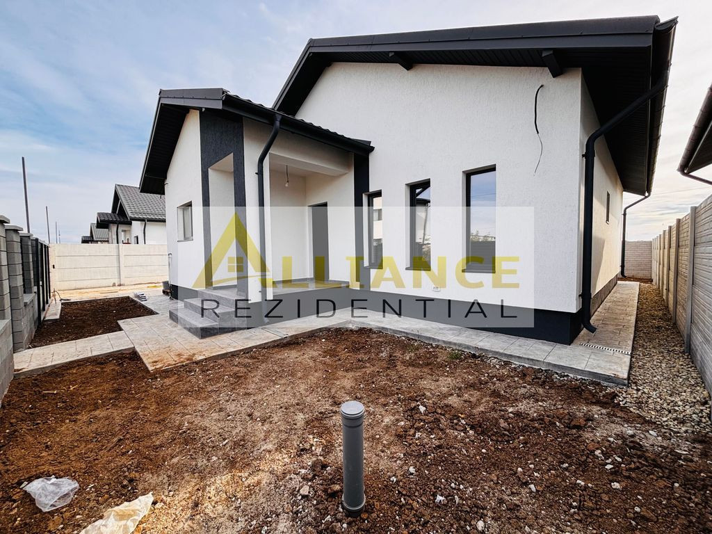 Casă cu 4 camere în Comuna Berceni – Strada Cireșilor