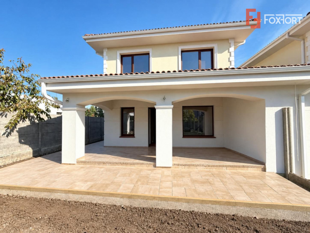 Duplex cu 4 camere | Fatada stil mediteranean | Toate utilit