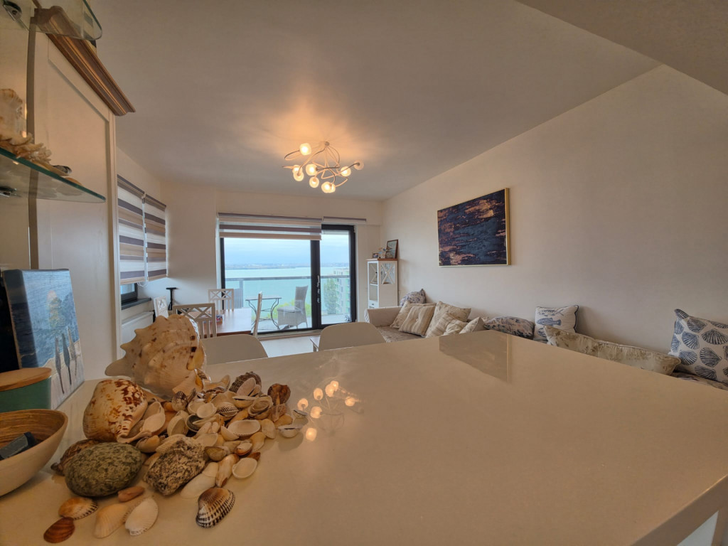 Mamaia Central apartament 2 camere vedere spectaculoasa la l