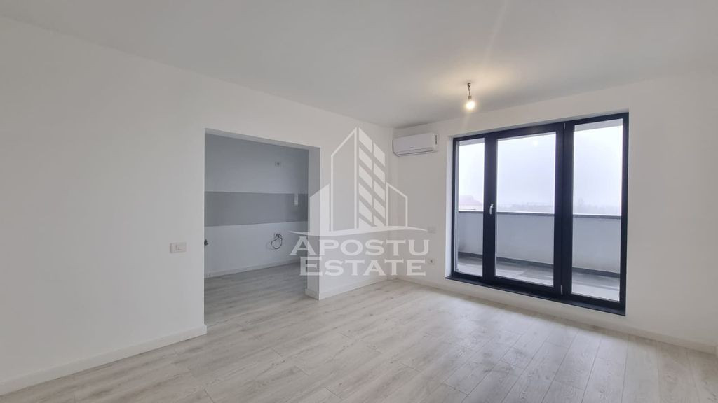 Apartament 3 camere, 2 bai, terasa pe 2 parti, Calea Torontalului