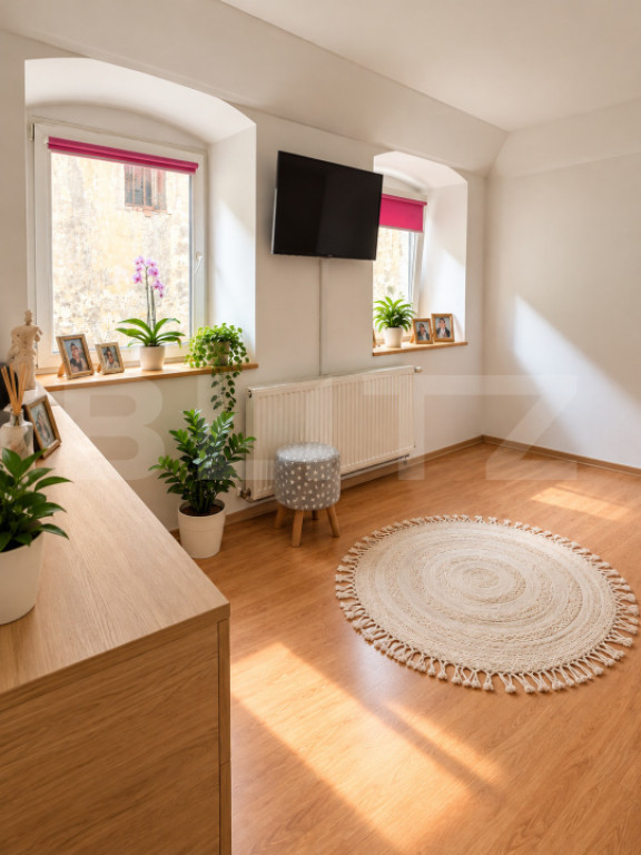 Apartament la casa, 2 camere, 53,80 mp, centrul vechi Braso
