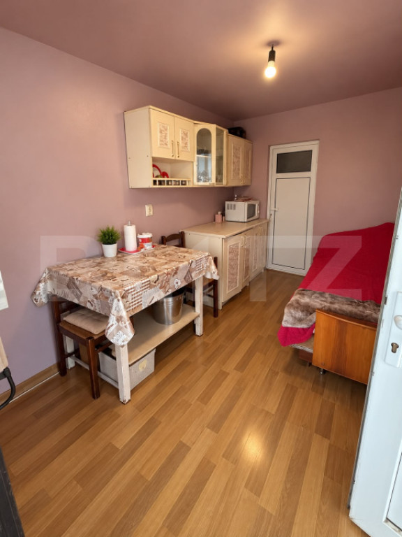 Casă de vânzare, 85 mp, zona Vest