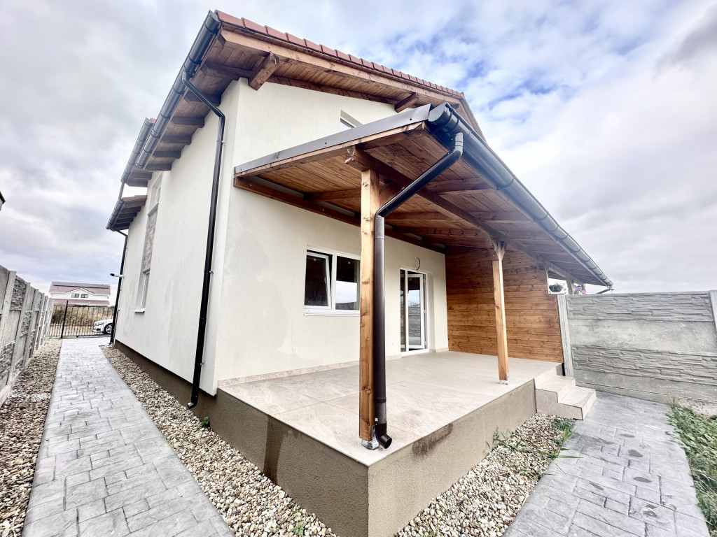 Duplex cu 4 camere - 100 mp utili - 320 de teren - Mosnita