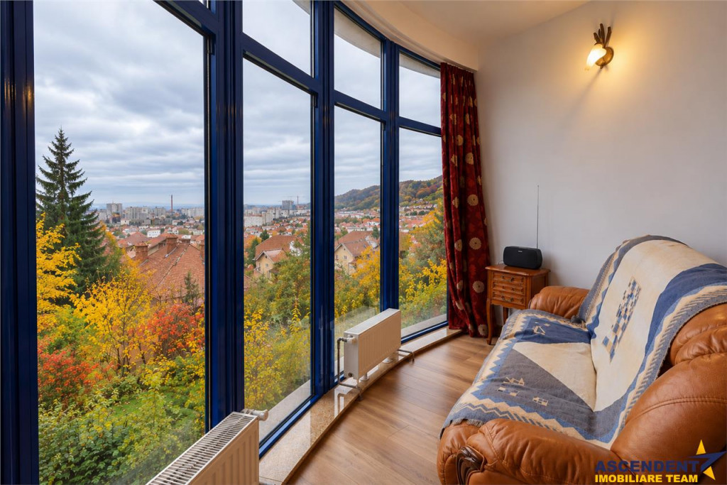 Apartament in vila, panorama spectaculoasa asupra Brasovului