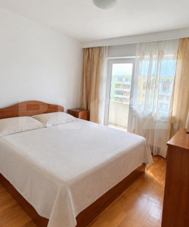 Apartament 3 camere, 55 mp, zona Nord-Vest