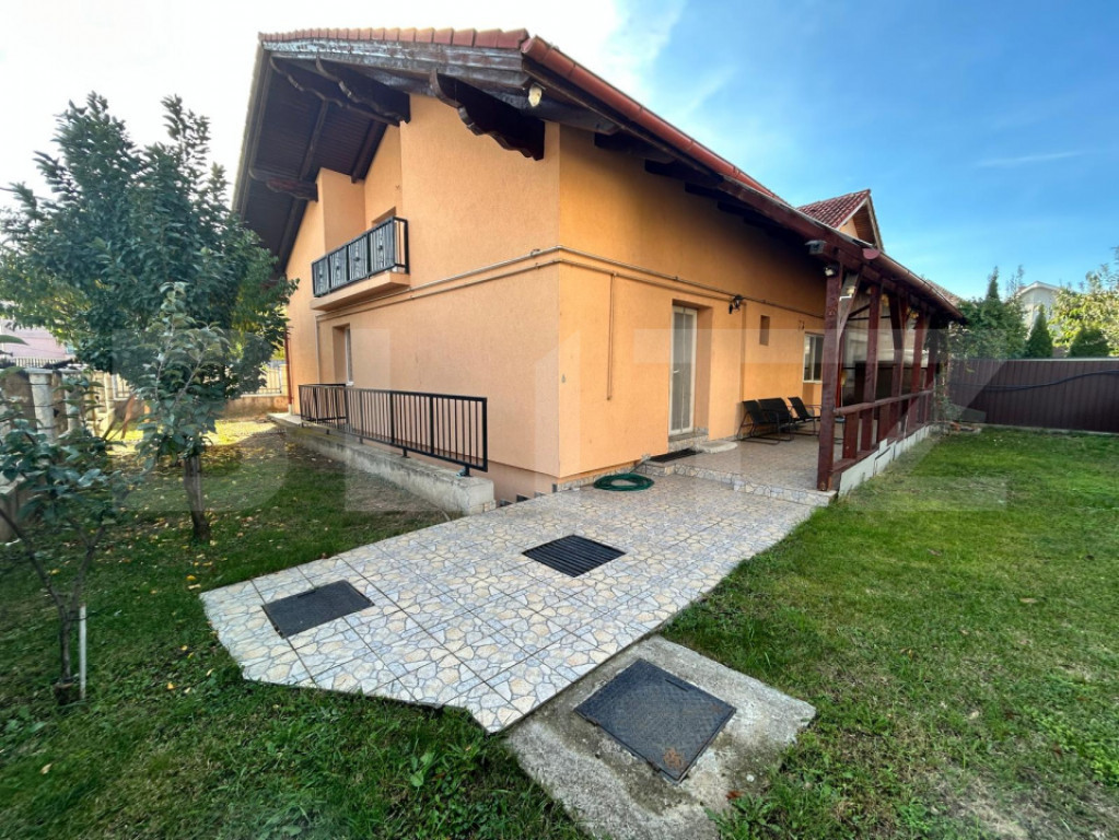 Casa de vanzare, 290 mp, zona Centrala - Ludus