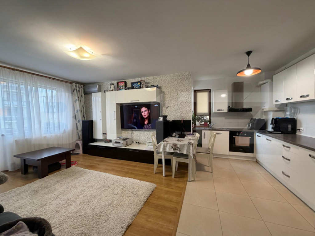 Apartament cu 3 camere | Mobilat, utilat | Loc de parcare |
