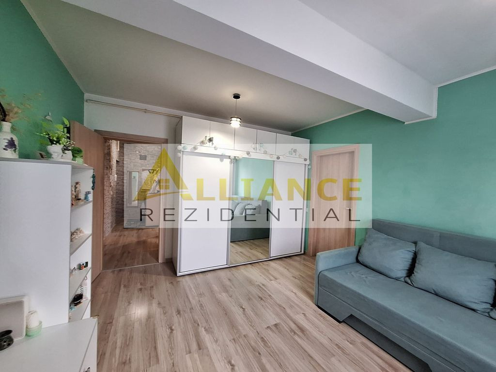 GATA DE MUTARE! Apartament cu 2 camere, mobilat si utilat, cu parcare