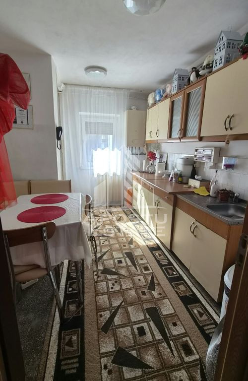 Comision 0%! Apartament cu 4 camere, et 3, Blvd. Dacia, Hunedoara