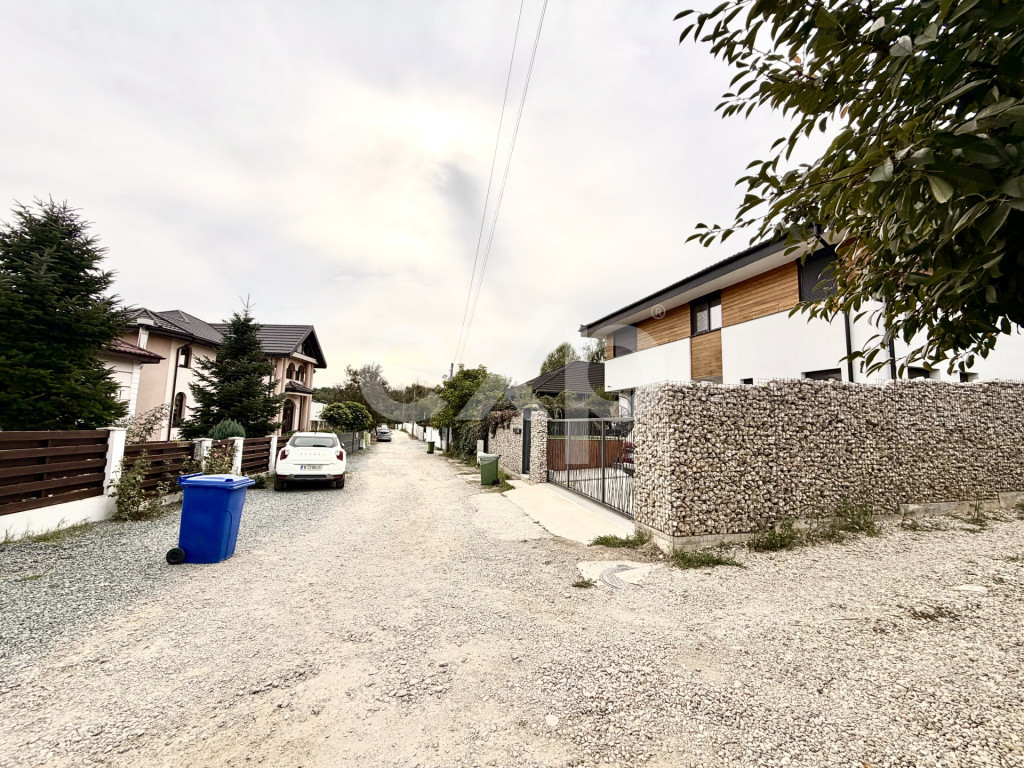 Teren intravilan 4900mp, deschidere 35m la Pădurea Cernica,