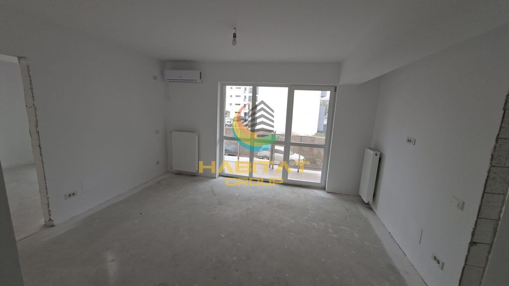 Apartament 4 Camere Decomandat, 113 mp 2 bai 3 balcoane etaj 1 Zona Grand Arena