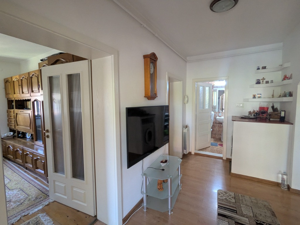 Vand casă 3 camere, grădină, terasă și garaj – Deva, zona Vânătorilor