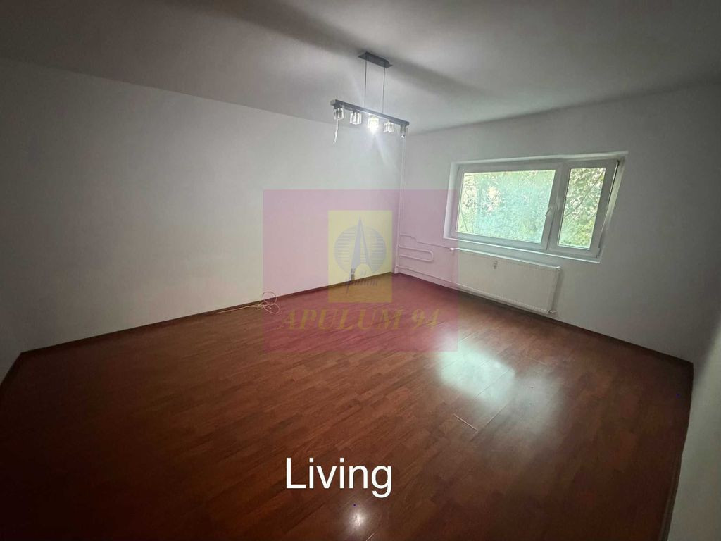 Vanzare apartament 3 camere in zona Nerva Traian