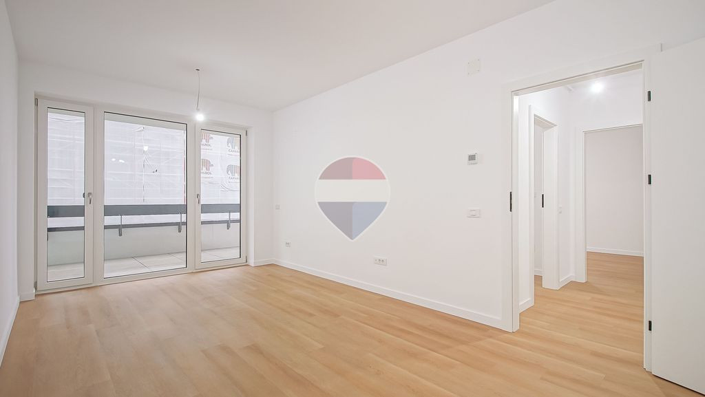 OCAZIE! Apartament decomandat cu 2 camere - ansamblu 2024
