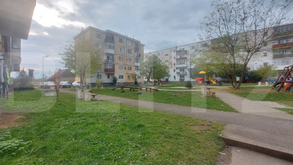 Apartament cu 2 camere, parter, 52 mp, zona verde, linistita