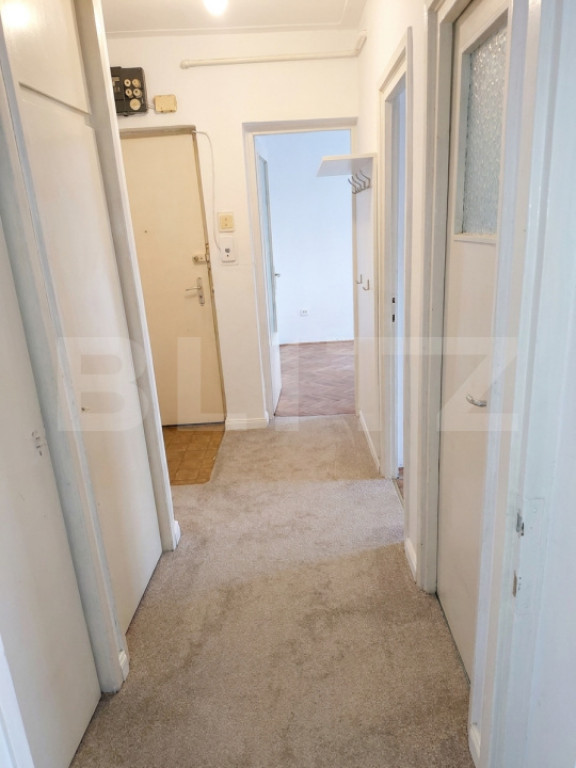 APARTAMENT 3 CAMERE SEMIDECOMANDAT
