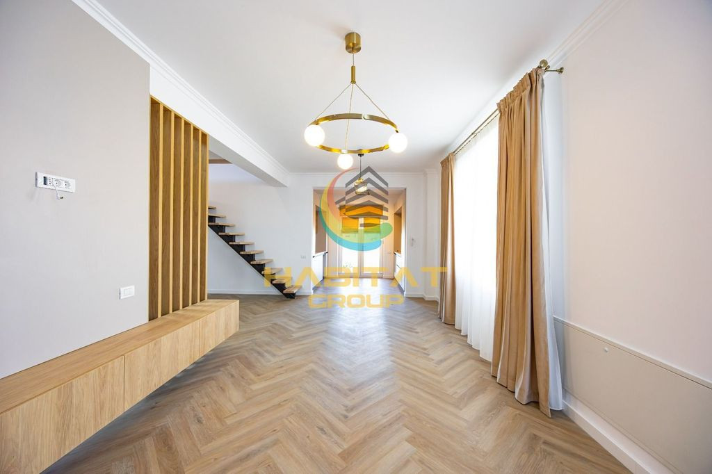 Casa Eco-Friendly - Panouri Solare 5kW - Comision 0%