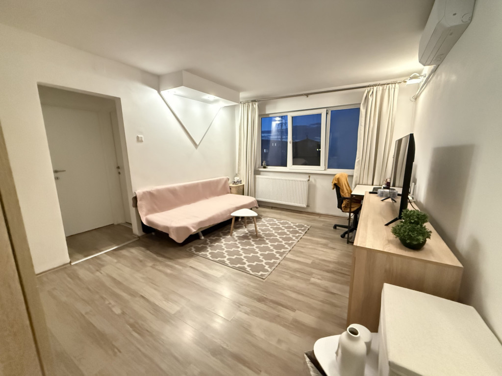 Apartament cu 2 camere, de vanzare, boxa la subsol, zona Sagului