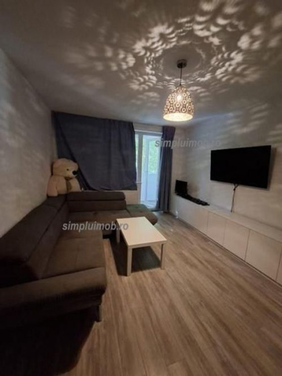 Metrou Brancoveanu 2 Camere Etaj 1 Parcare