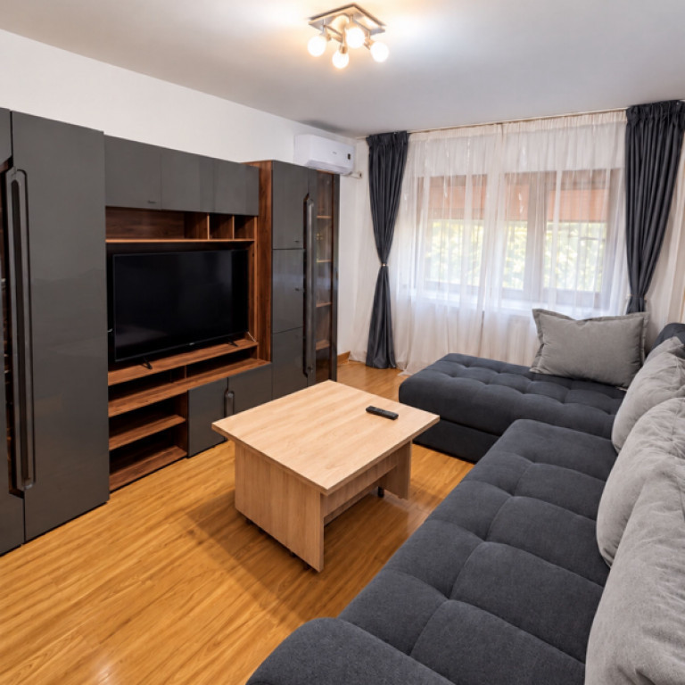 Apartament 2 camere,zoma C5,parter