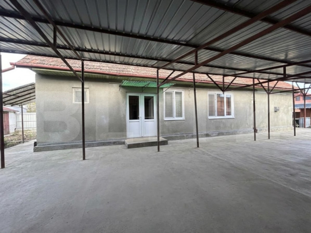 Casă de vânzare în Ocna Mures-1100mp teren
