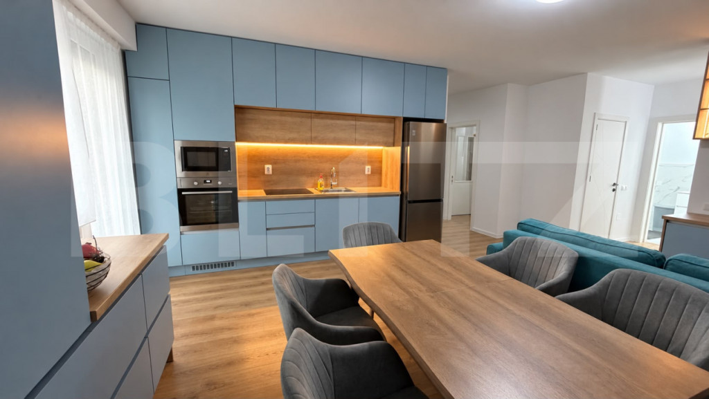 Apartament 3 camere, mobilat excelent,boxa, clasa energetic?